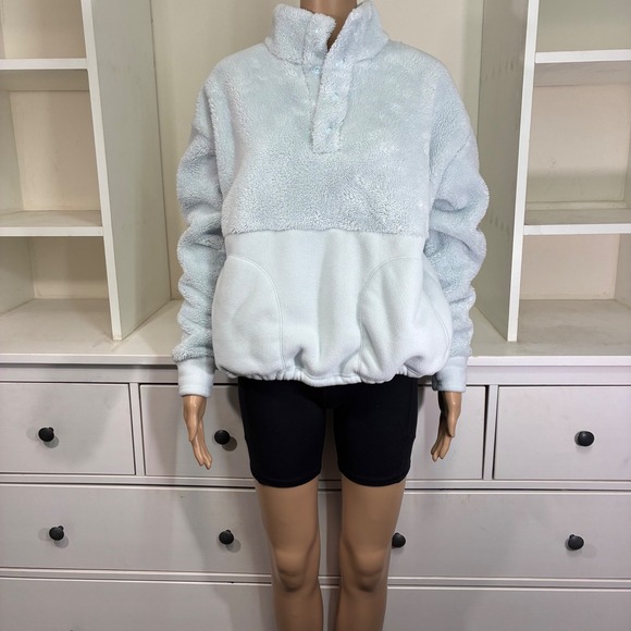 all in motion Tops - All In Motion Bundle Blue Sherpa Fleece Pullover L and Black Biker‎ Shorts XL